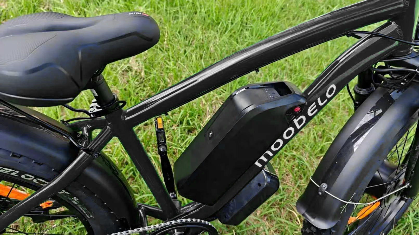 Moobelo M1 2000W Dual-Motor E-Bike 48V 22.4ah Fat Tires