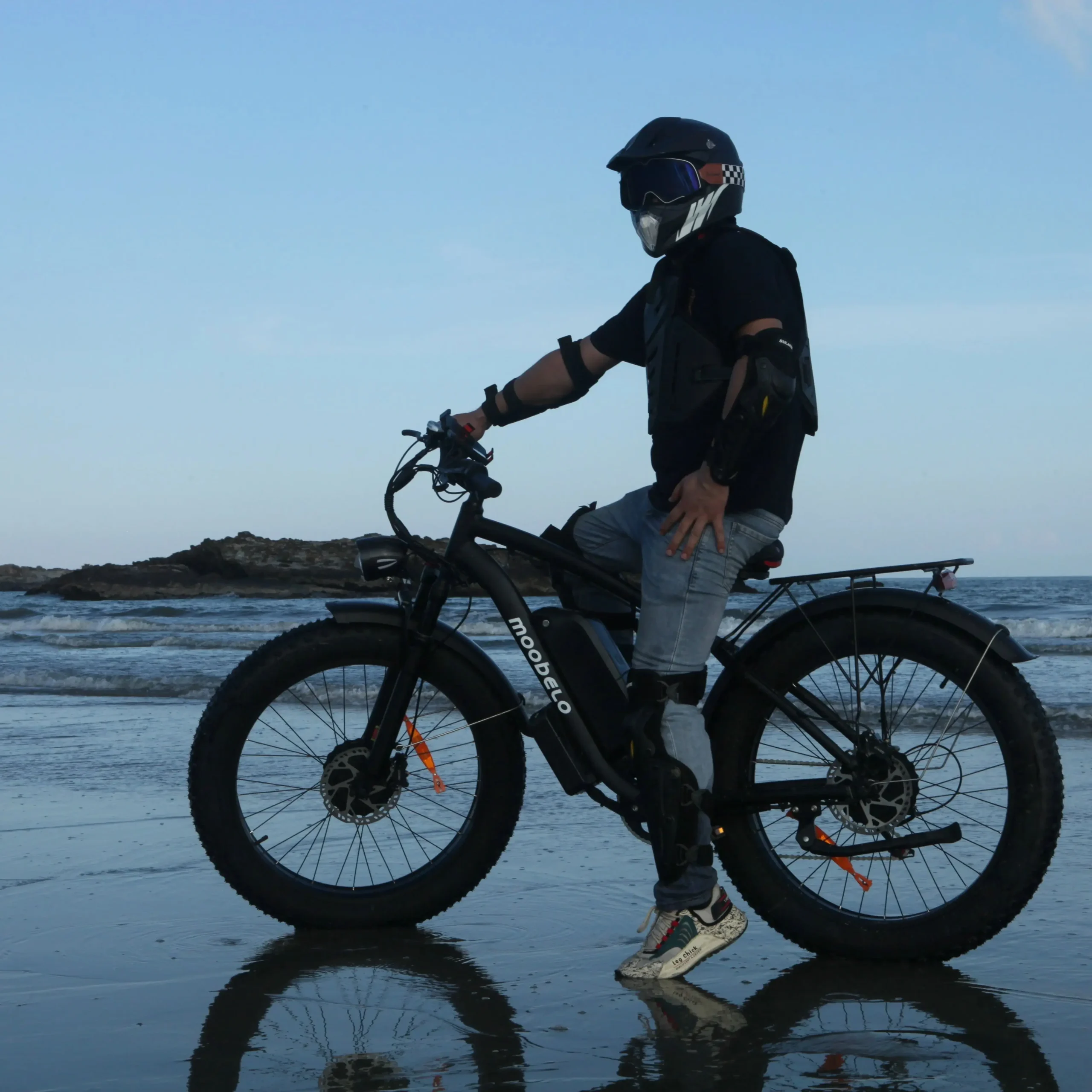 Moobelo M1 2000W Dual-Motor E-Bike 48V 22.4ah Fat Tires