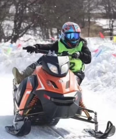 Hot Sale High Safety 220cc Adults Snowmobile Full Steel Frame