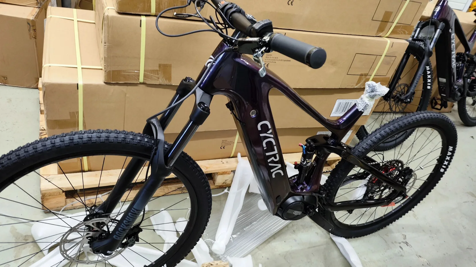 Long Range Pedal Assist Electric Dual Suspension Mountain Bike