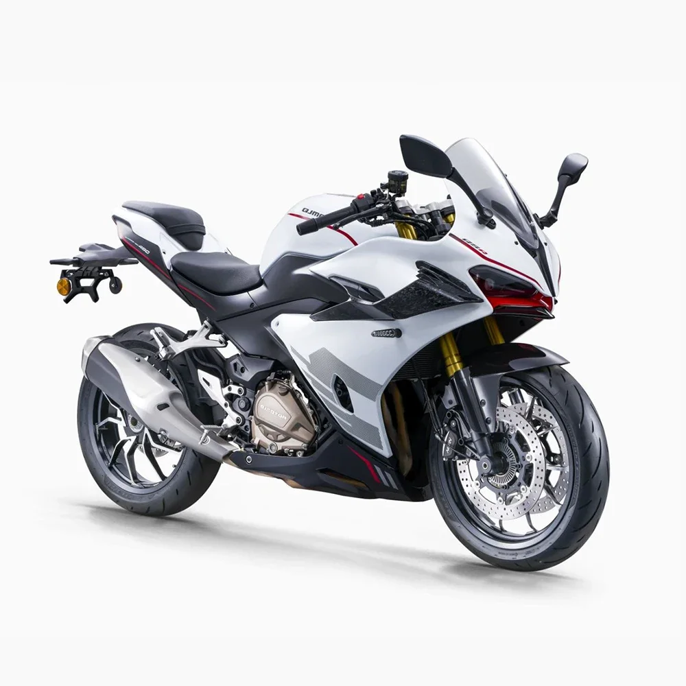 Fuel-efficient QJ Motorcycle RACE 450cc Comfort Seating Powerful Performance