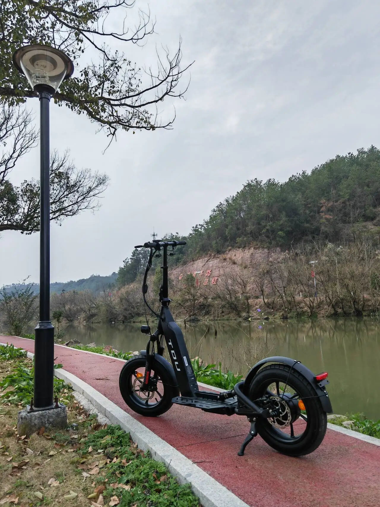 Fast Shipment HYD Mountain Electric Scooter 2000W Dual Motor E-Scooter